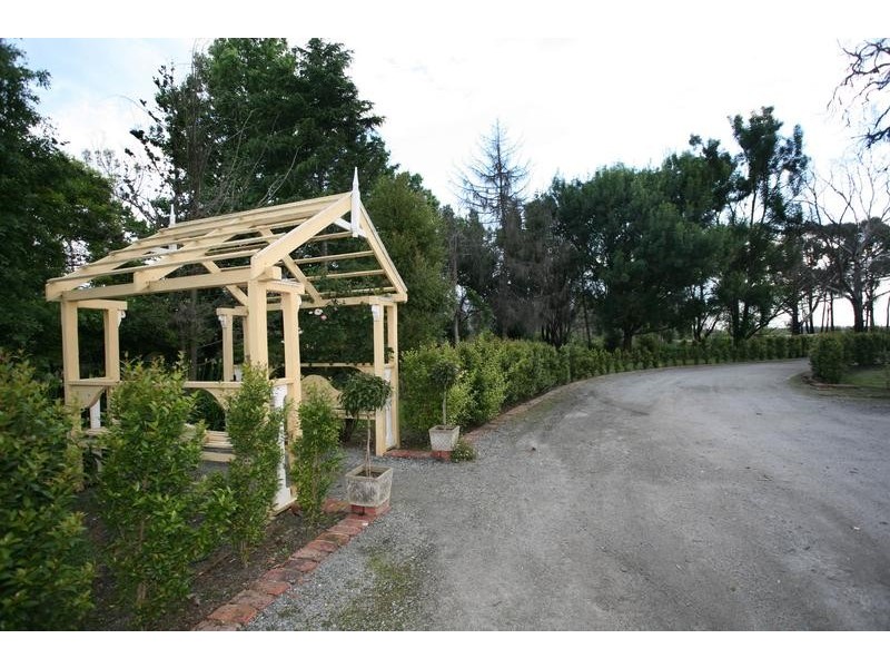 18 McDonald Road, Labertouche VIC 3816