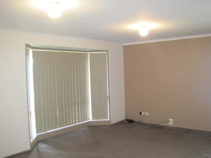 5 Martingale Place, Pakenham VIC 3810