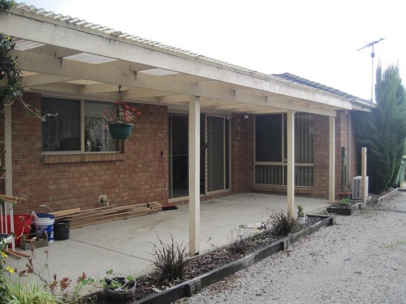 5 Martingale Place, Pakenham VIC 3810