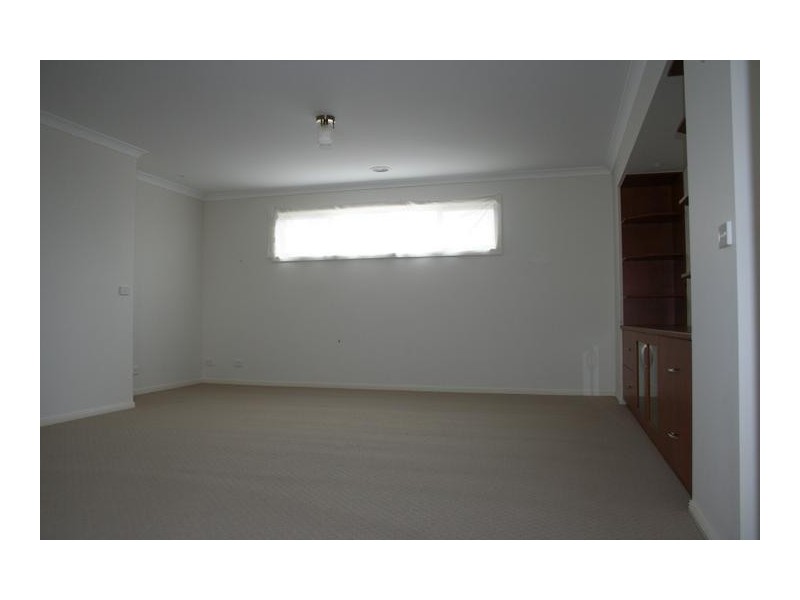 26 Lucerne Circuit, Pakenham VIC 3810