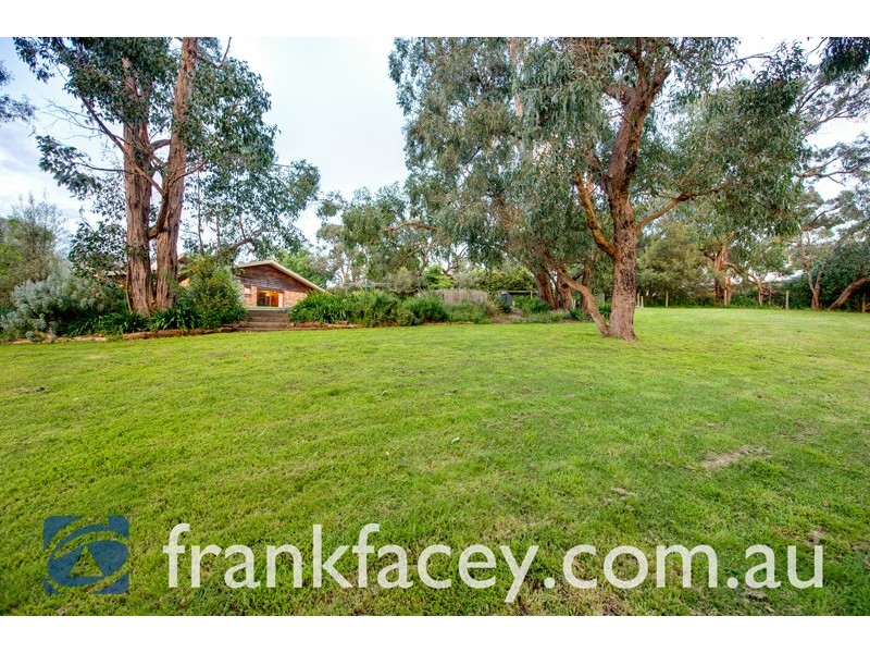 9 Fraser Avenue, Beaconsfield Upper VIC 3808