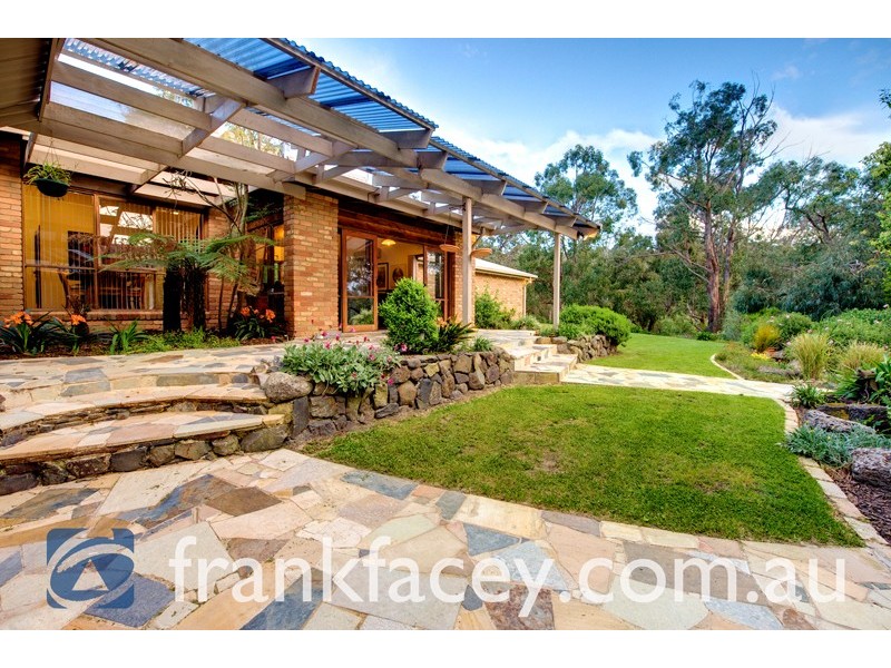 9 Fraser Avenue, Beaconsfield Upper VIC 3808