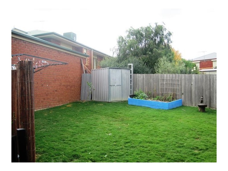 6 Taree Close, Pakenham VIC 3810