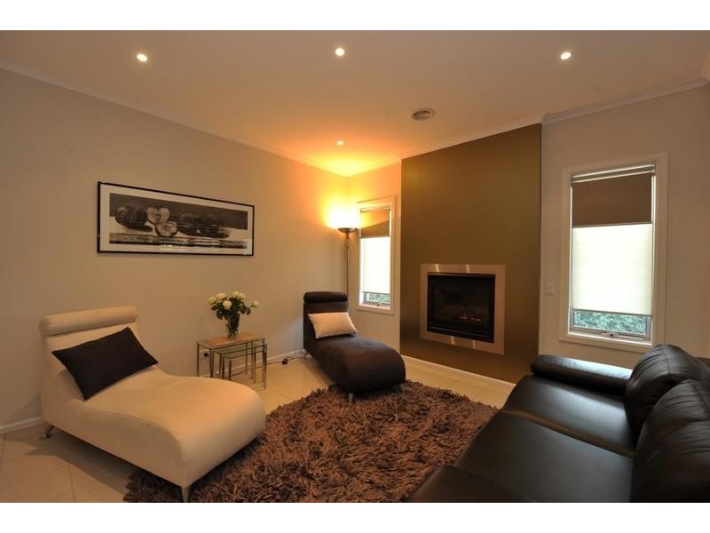 14 Macquarie Circuit, Pakenham VIC 3810