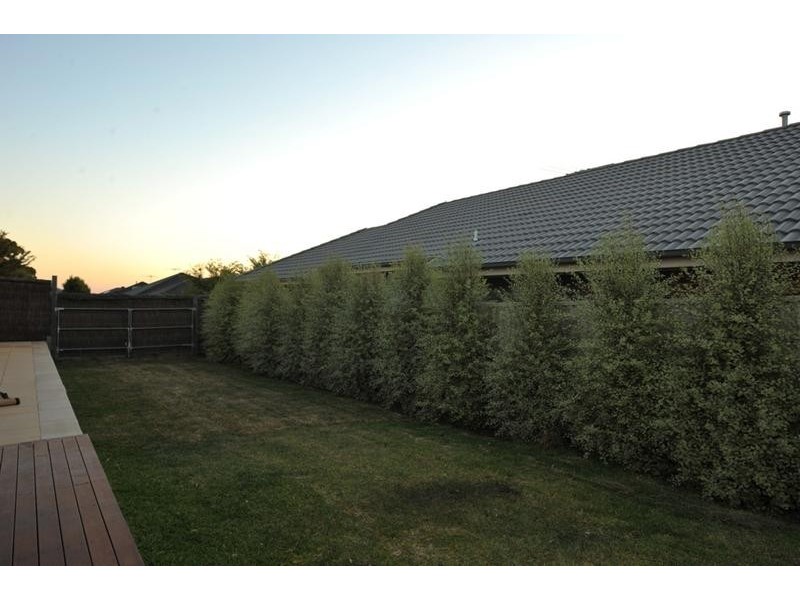 14 Macquarie Circuit, Pakenham VIC 3810