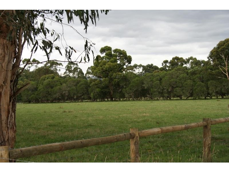 240 Ellis Road, Tonimbuk VIC 3815