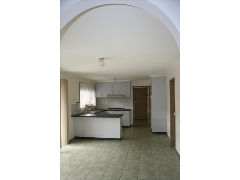 5 Martingale Place, Pakenham VIC 3810