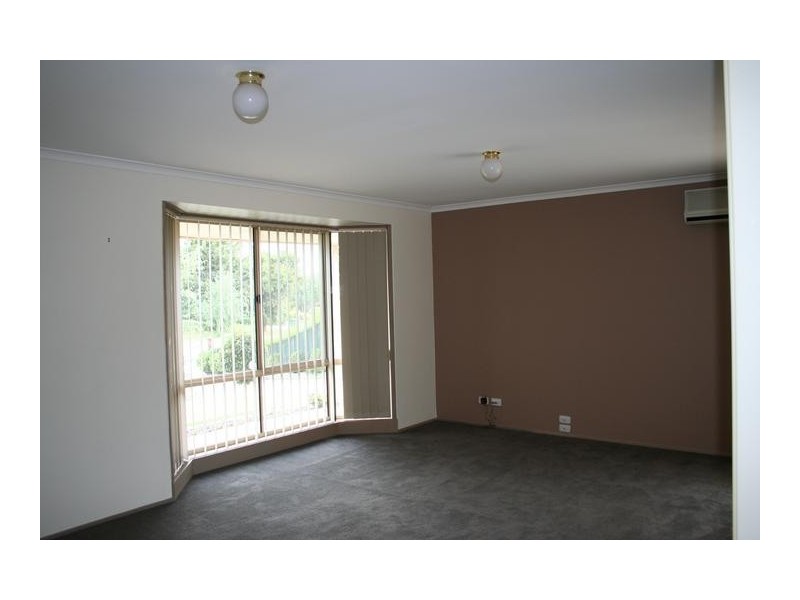 5 Martingale Place, Pakenham VIC 3810