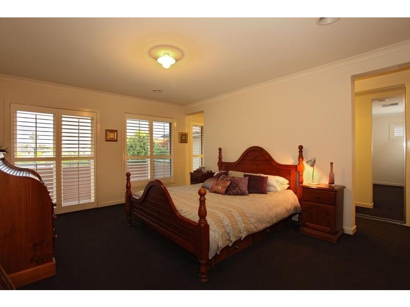 22 Kilburn Place, Pakenham VIC 3810