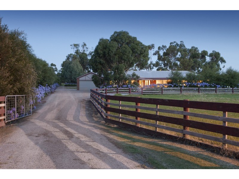 30 Ryan Road, Pakenham VIC 3810