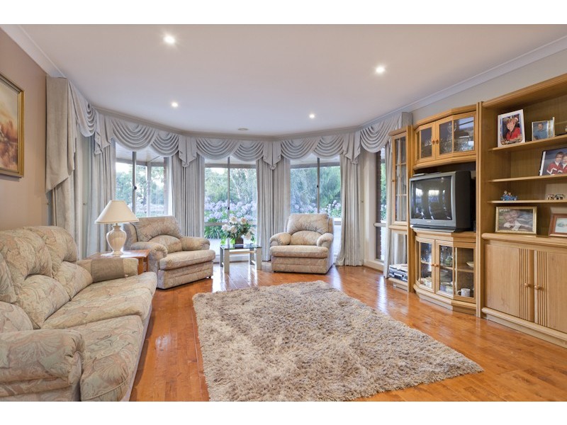 30 Ryan Road, Pakenham VIC 3810