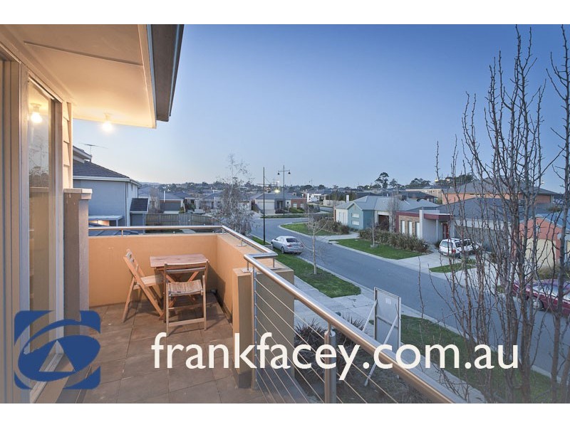 4 Reidel Avenue, Pakenham VIC 3810