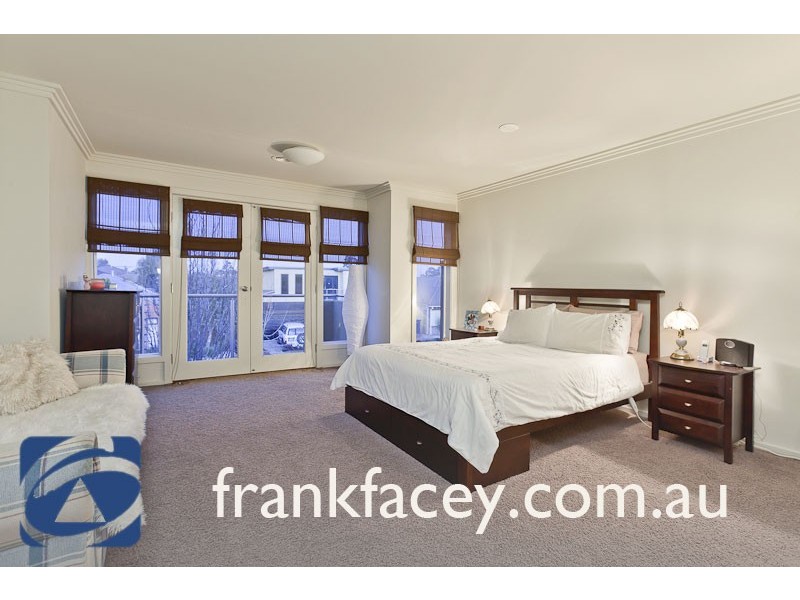 4 Reidel Avenue, Pakenham VIC 3810