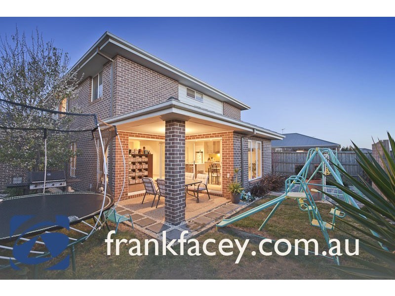 4 Reidel Avenue, Pakenham VIC 3810