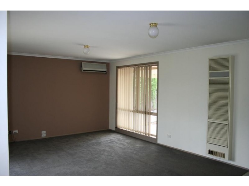 5 Martingale Place, Pakenham VIC 3810