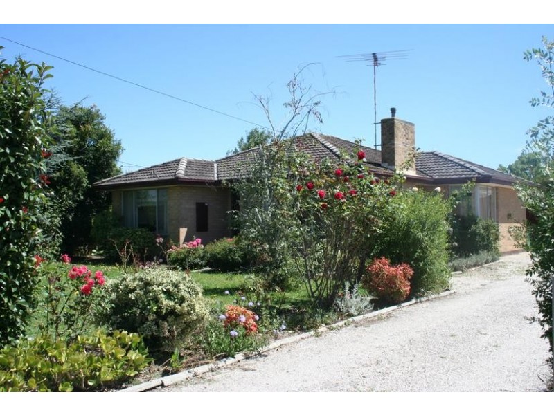 1 Acacia Court, Pakenham VIC 3810