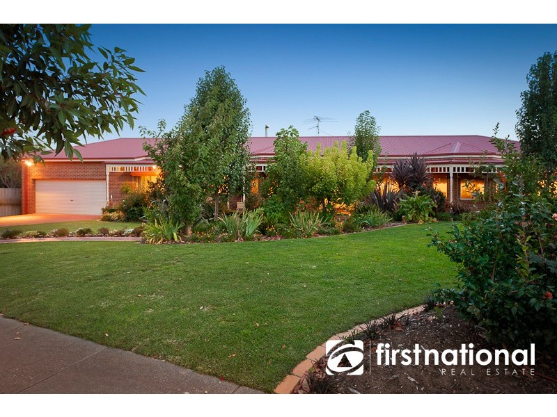 24 Baltaser Drive, Pakenham VIC 3810