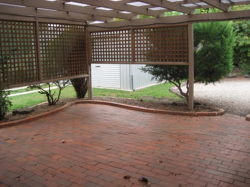 40 Bluegrass Crescent, Pakenham VIC 3810