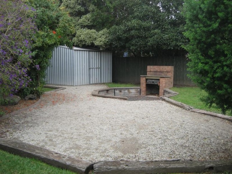 40 Bluegrass Crescent, Pakenham VIC 3810