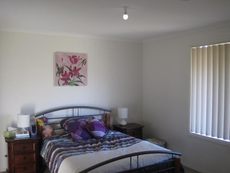 32 Pomegranate Way, Pakenham VIC 3810
