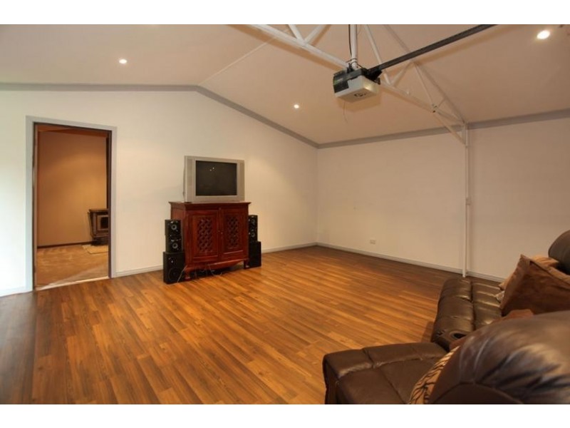 17 McNamara Court, Pakenham VIC 3810