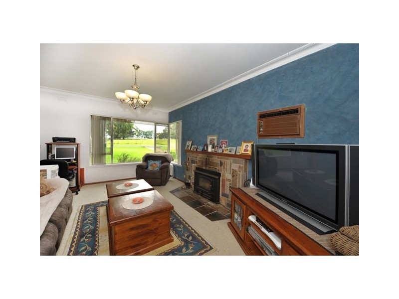 61 Nar Nar Goon Road, Nar Nar Goon VIC 3812