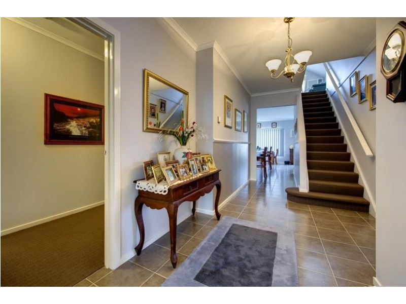 29 Macquarie Circuit, Pakenham VIC 3810