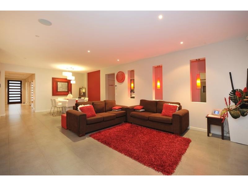 8 Galle Avenue, Officer VIC 3809