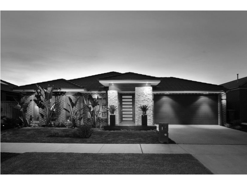 8 Galle Avenue, Officer VIC 3809