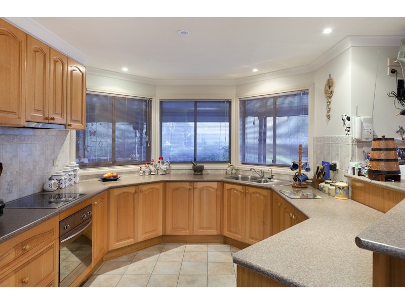 30 Ryan Road, Pakenham VIC 3810