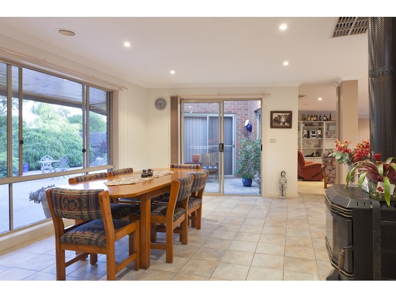 30 Ryan Road, Pakenham VIC 3810