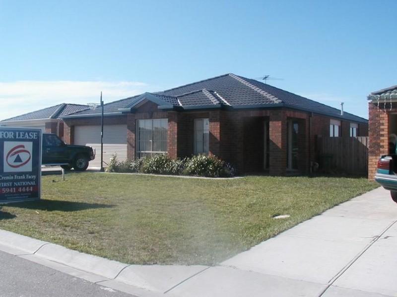 9 Gillian Place, Pakenham VIC 3810