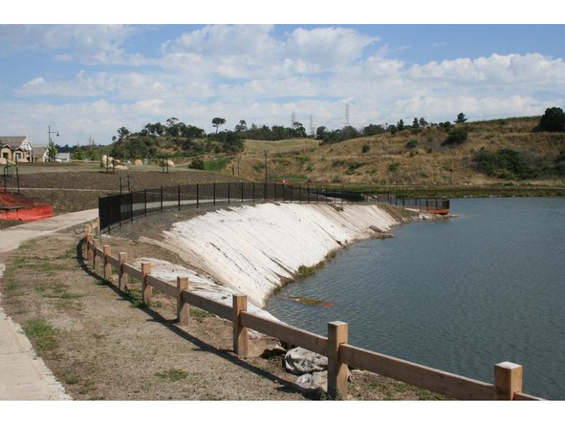 6 Superior Waters, Pakenham VIC 3810