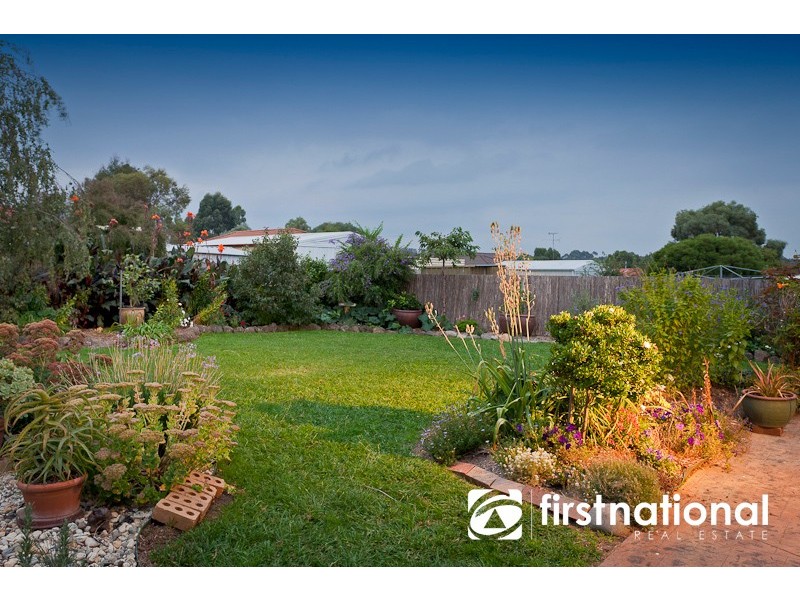 15 Broadhurst Road, Pakenham VIC 3810