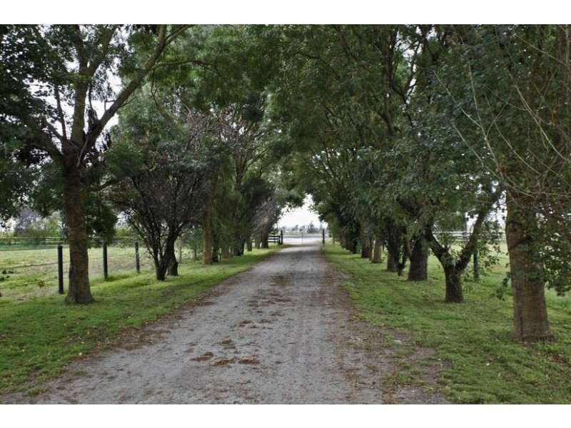 600 Seven Mile Road, Nar Nar Goon VIC 3812