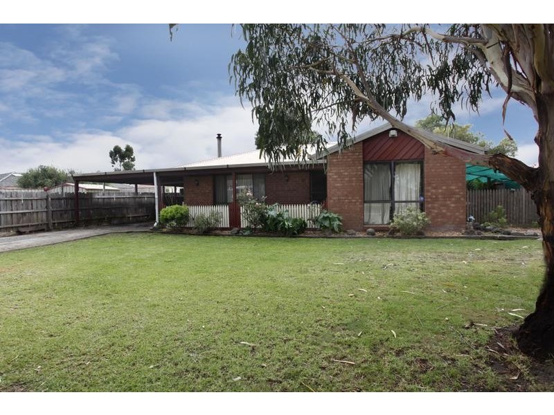 3 Hennessy Street, Pakenham VIC 3810