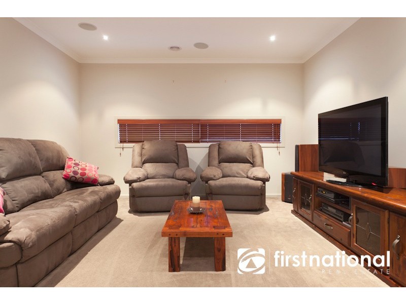 18 Withers Court, Pakenham VIC 3810