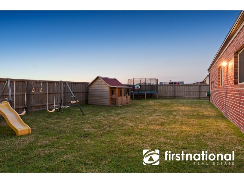 18 Withers Court, Pakenham VIC 3810