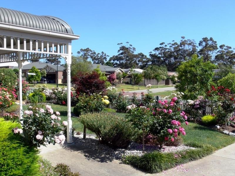 Lot 1059,  Sundew Crescent, Pakenham VIC 3810