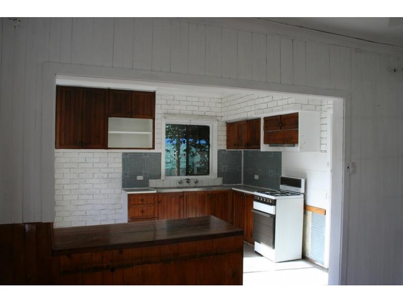 4 Savage Street, Pakenham VIC 3810