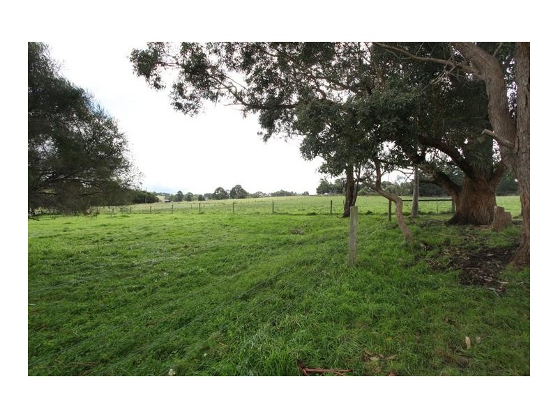 125 Moore Road, Nar Nar Goon North VIC 3812