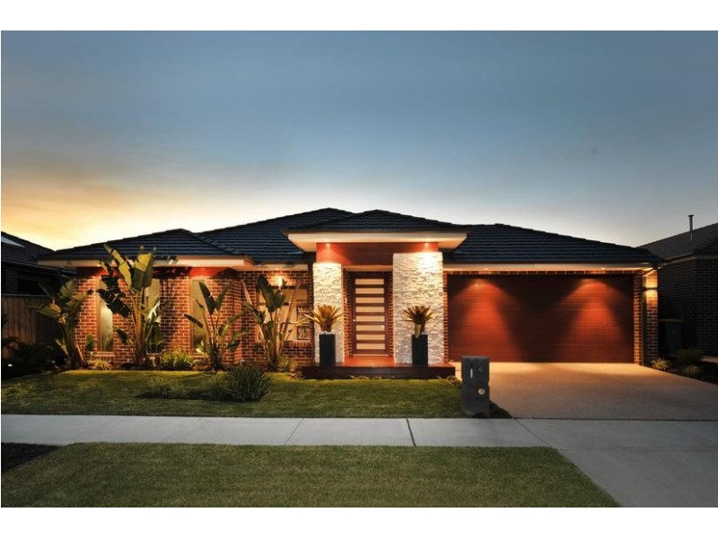 8 Galle Avenue, Officer VIC 3809