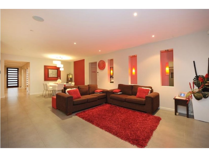 8 Galle Avenue, Officer VIC 3809