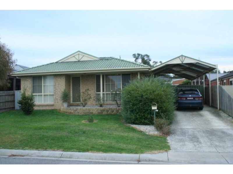 10 Darvell Court, Pakenham VIC 3810