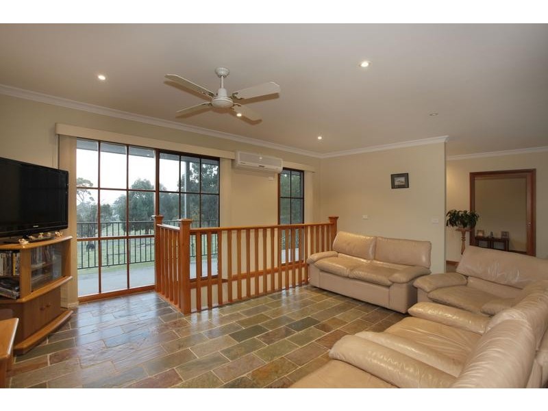 5 Bayard Drive, Pakenham Upper VIC 3810