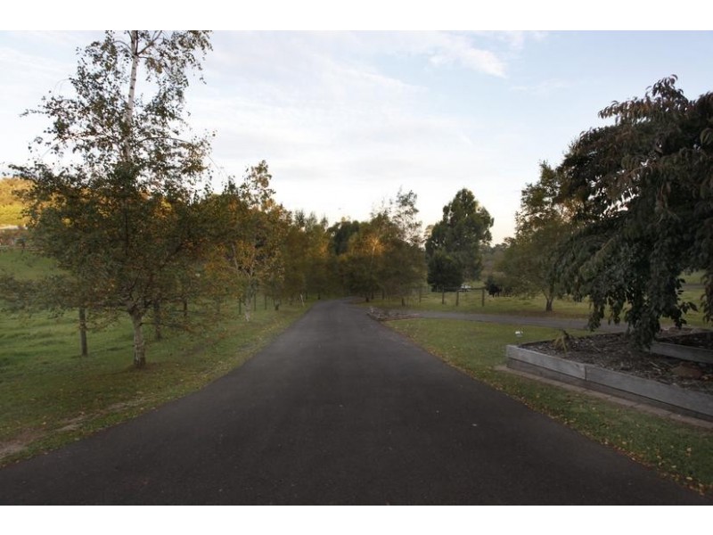 5 Bayard Drive, Pakenham Upper VIC 3810