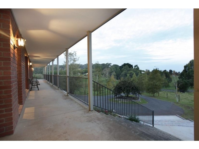 5 Bayard Drive, Pakenham Upper VIC 3810