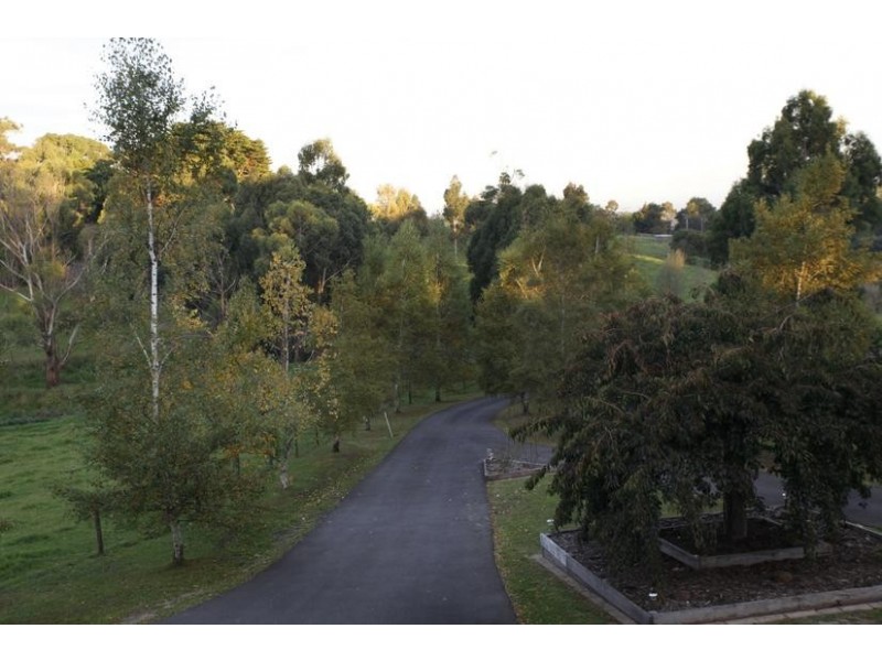 5 Bayard Drive, Pakenham Upper VIC 3810