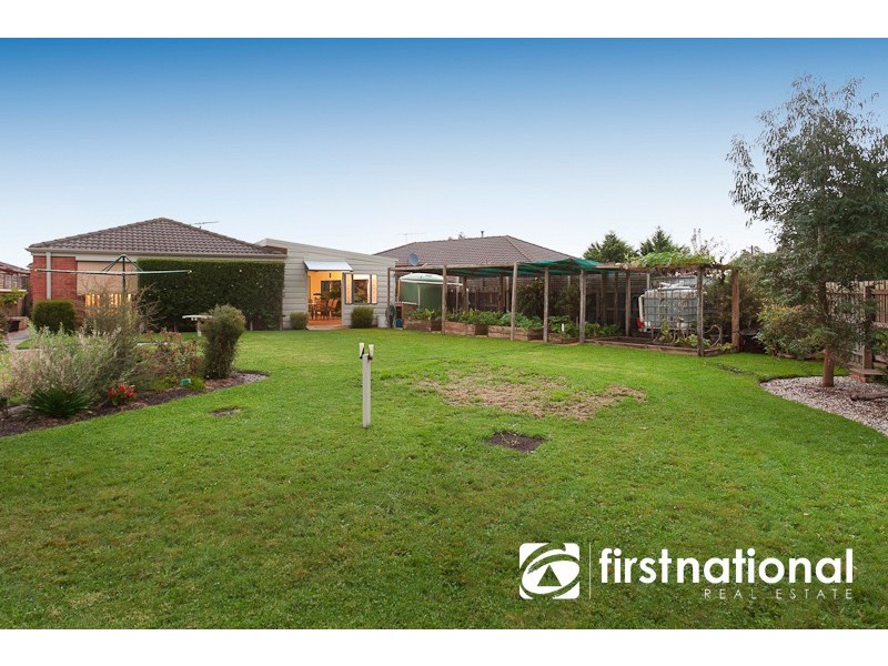 37 Maria Crescent, Pakenham VIC 3810