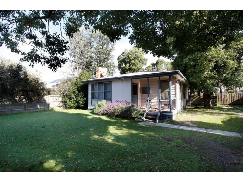 25 Princes Avenue, Longwarry VIC 3816